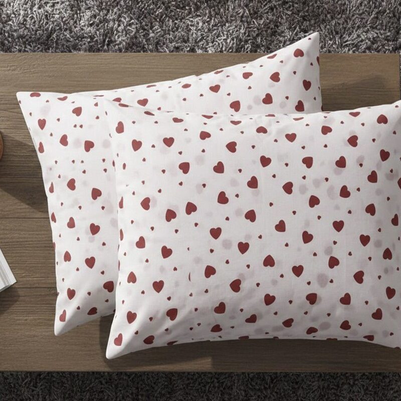 More Home Yastık Kılıfı Kapaklı (2 Adet) 50 x 70 cmKalp Desenli  Beyaz Kırmızı Renkli