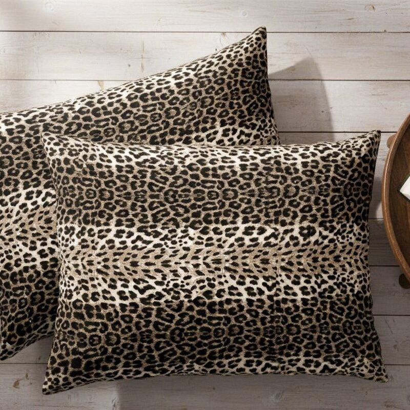 More Home Yastık Kılıfı Kapaklı (2 Adet) 50 x 70 cm Siyah Bej Leopar Desenli