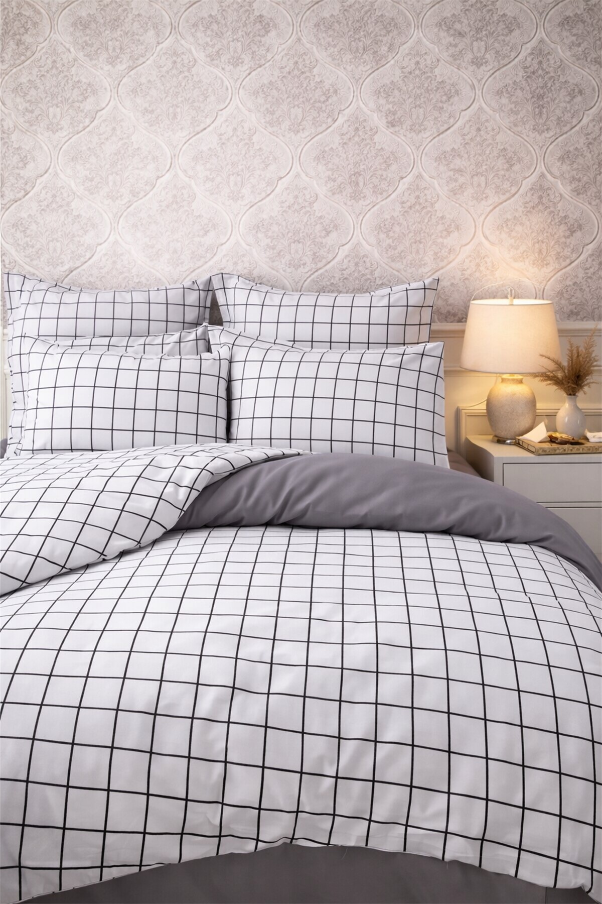 More Home Tek Kişilik Nevresim Takımı Lastikli Çarşaf Kareli Antrazid Siyah Beyaz