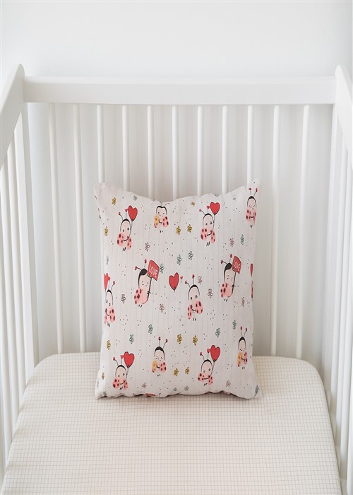 More Home Müslin Bebek Yastık Kılıfı Kapaklı 35X45 Uğur Böceği