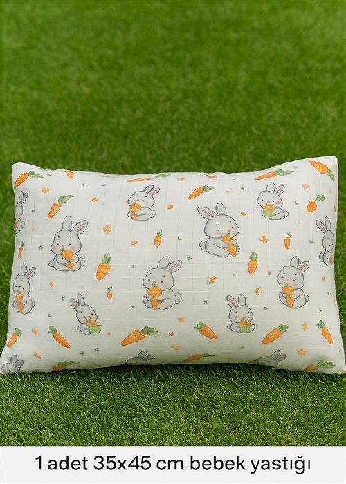 More Home Müslin Bebek Yastık Kılıfı Kapaklı 35X45 Havuç Yiyen Tavşan