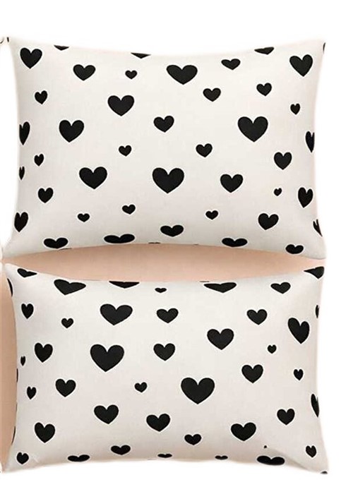 More Home Kapaklı Yastık Kılıfı (2 Adet) 50 x 70 cm Kalpli  beyaz Siyah