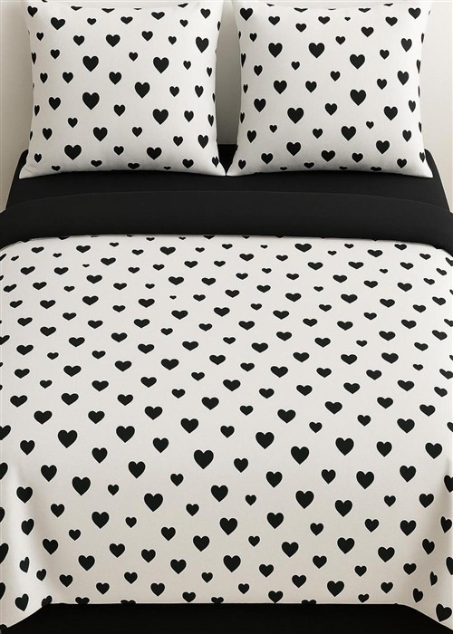 More Home  Çift Kişilik Nevresim Seti + Yastık Kılıfı Kalpli Siyah Kombinli
