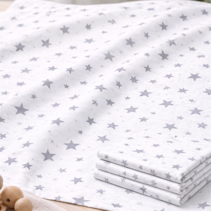 More Home Müslin Bebek Örtüsü. 90X90 cm %100 Yıldız Desenli Gri Beyaz
