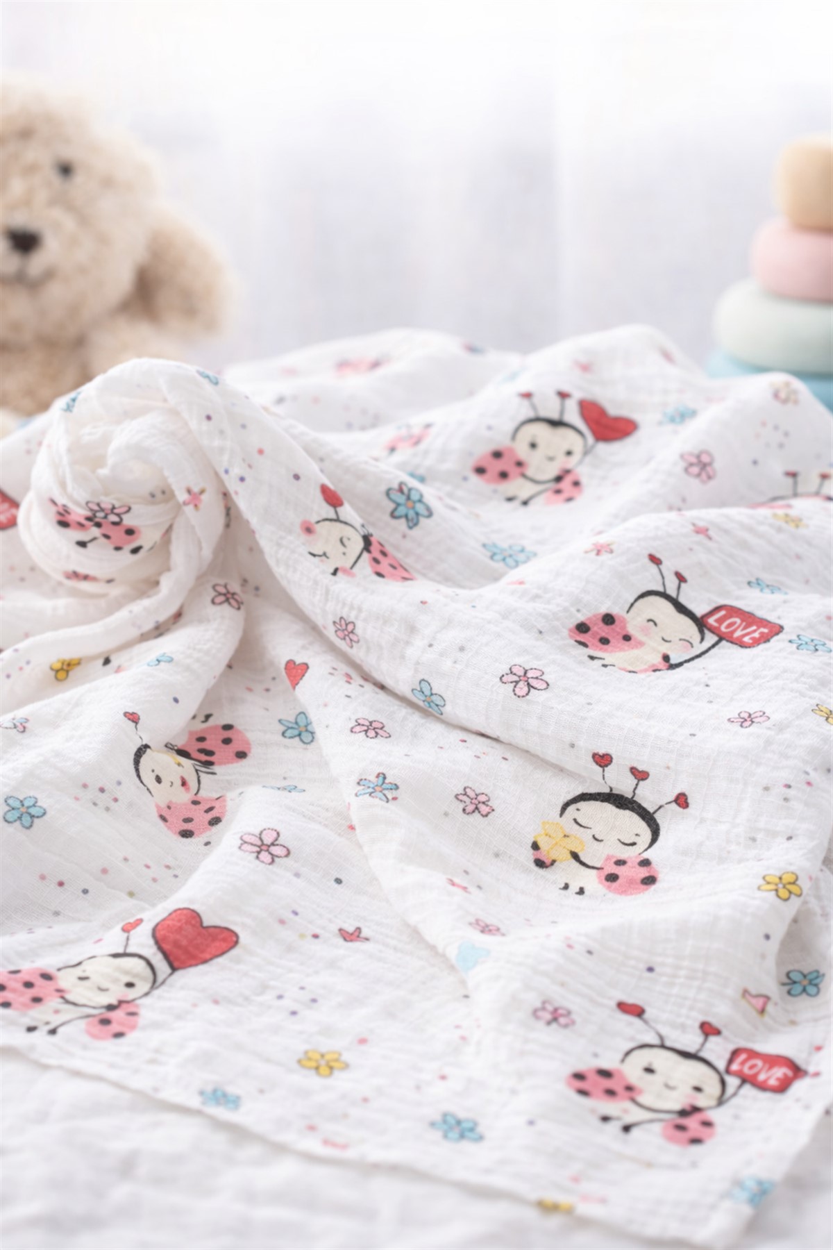 More Home % 100 Pamuk Müslin Bezi 90x90 Cm Uğur Böceği Krem Kırmızı