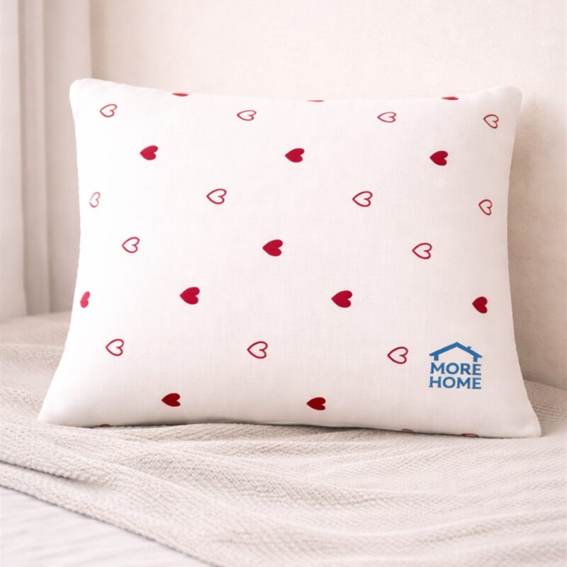 More Home Müslin yastık kılıfı  % 100 pamuklu 35x45cm Kalpli Desenli  Beyaz Kırmızı